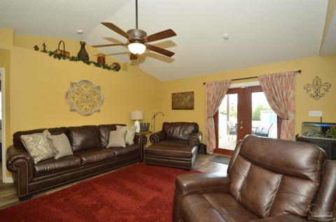676 Hanley Downs Dr, Cantonment, FL 32533 photo 5
