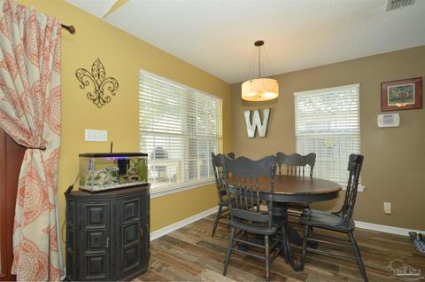676 Hanley Downs Dr, Cantonment, FL 32533 photo 10