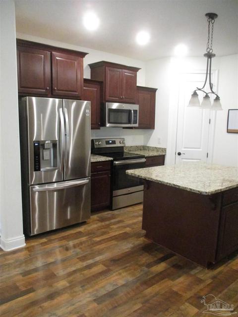 7957 Silver Maple Dr, Milton, FL 32583 photo 8