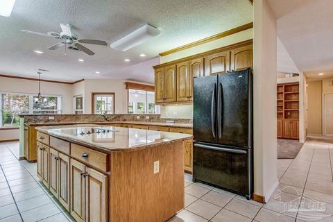 3209 Windmill Cir, Cantonment, FL 32533 photo 3