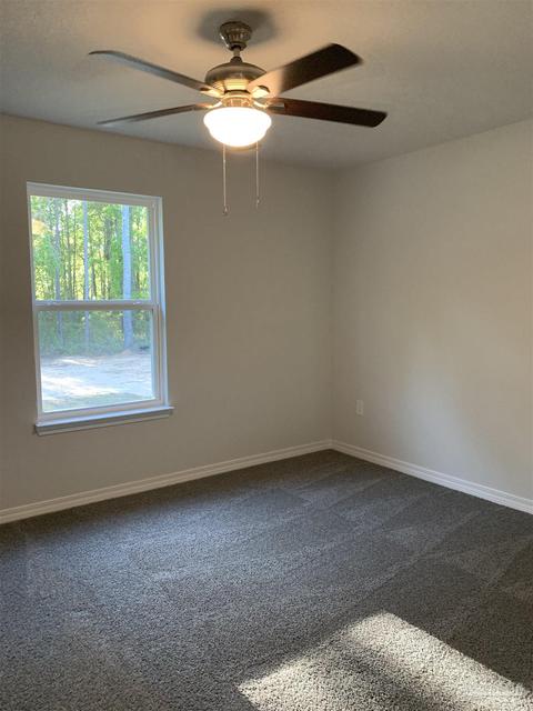 6817 Chuckwagon Ln, Milton, FL 32570 photo 2