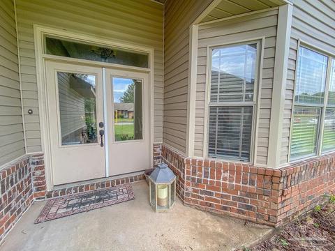 5467 Tucker Cir, Pace, FL 32571 photo 3
