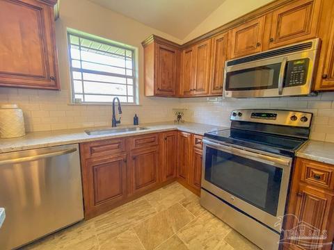 5467 Tucker Cir, Pace, FL 32571 photo 13
