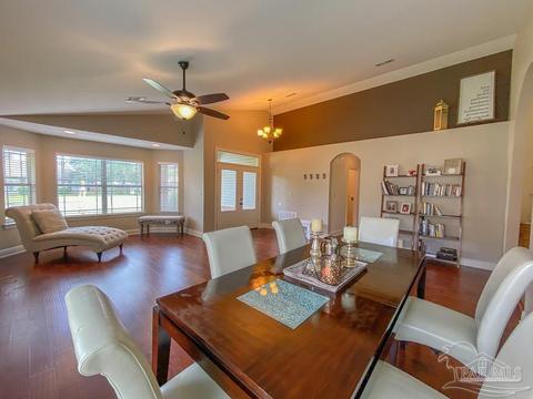 5467 Tucker Cir, Pace, FL 32571 photo 7