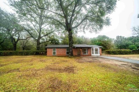 5270 Springdale Dr, Milton, FL 32570 photo 2