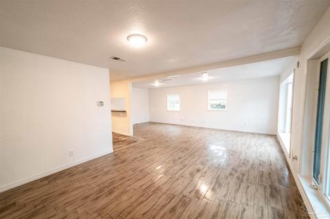 5270 Springdale Dr, Milton, FL 32570 photo 12
