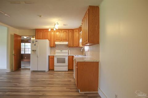 6092 Cedar Tree Dr, Milton, FL 32570 photo 12