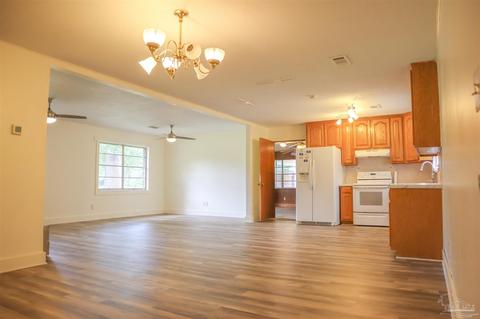 6092 Cedar Tree Dr, Milton, FL 32570 photo 7