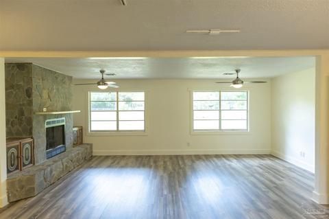 6092 Cedar Tree Dr, Milton, FL 32570 photo 8