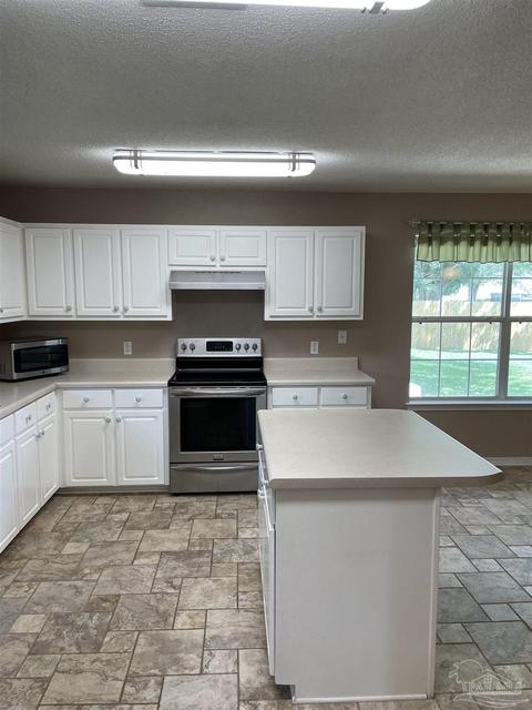 1282 Tate Rd, Cantonment, FL 32533 photo 9