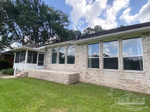 3168 Bobby Jones Dr, Pace, FL 32571 photo 3