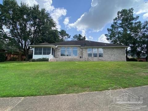 3168 Bobby Jones Dr, Pace, FL 32571 photo 5