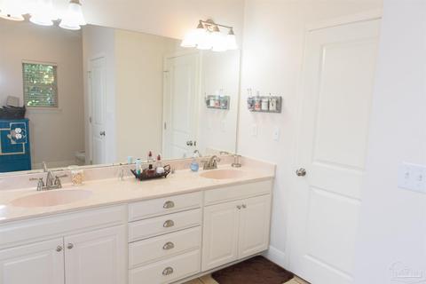 332 Adams Dr, Crestview, FL 32536 photo 3