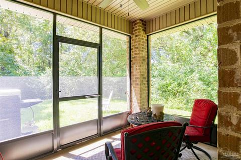 3900 Hawks Landing Cir, Pace, FL 32571 photo 4