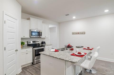3900 Hawks Landing Cir, Pace, FL 32571 photo 7