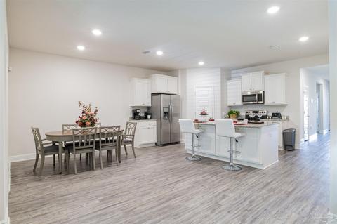 3900 Hawks Landing Cir, Pace, FL 32571 photo 8