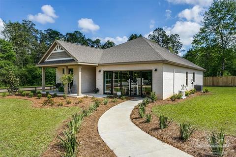 1280 Meadow Trl, Cantonment, FL 32533 photo 1