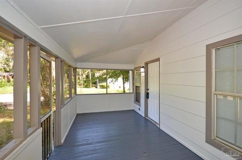 5566 Hearn St, Milton, FL 32570 photo 5