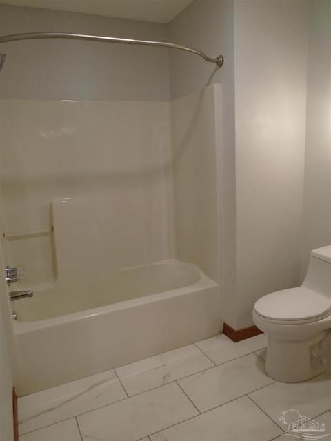 7650 Hidalgo Ln, Milton, FL 32583 photo 14