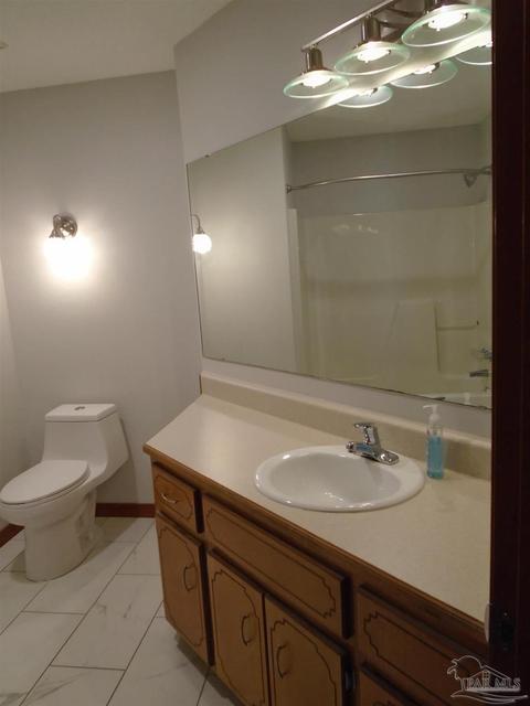 7650 Hidalgo Ln, Milton, FL 32583 photo 13