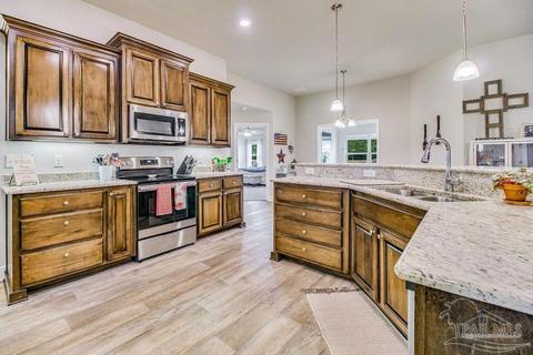 2319 Leonards Way, Jay, FL 32565 photo 7