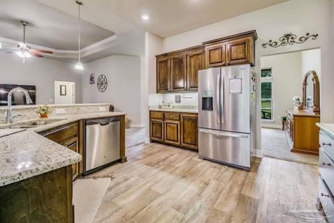 2319 Leonards Way, Jay, FL 32565 photo 11