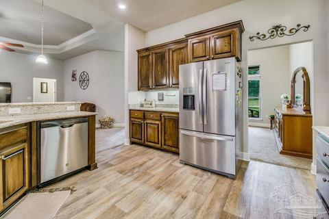 2319 Leonards Way, Jay, FL 32565 photo 10
