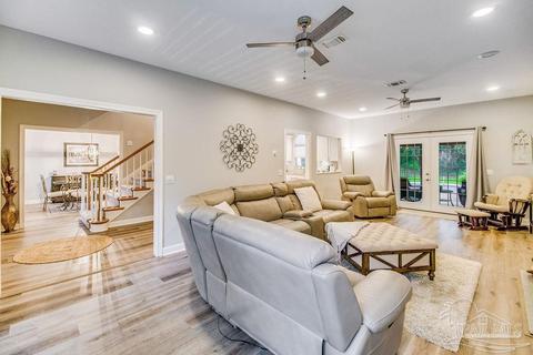 3413 Edinburgh Dr, Pace, FL 32571 photo 4