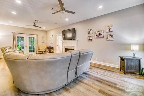 3413 Edinburgh Dr, Pace, FL 32571 photo 5