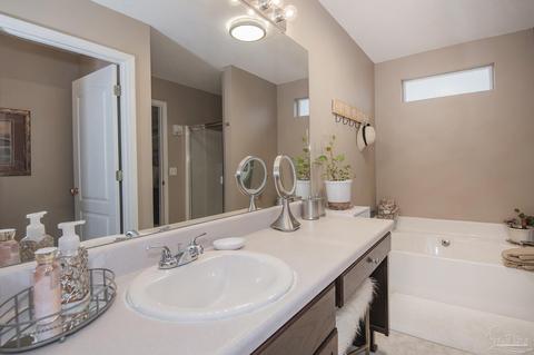 606 Hanley Downs Dr, Cantonment, FL 32533 photo 30