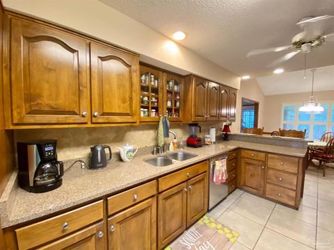 504 Turnberry Rd, Cantonment, FL 32533 photo 9