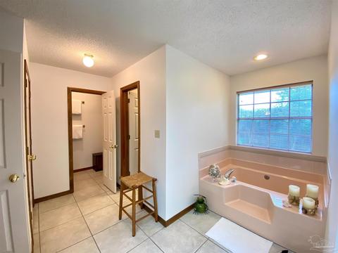 504 Turnberry Rd, Cantonment, FL 32533 photo 18