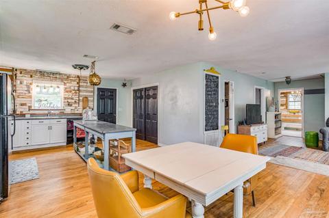 4170 Albany St, Pace, FL 32571 photo 4