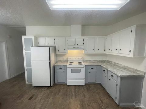 5487 Bluebird St, Milton, FL 32583 photo 7