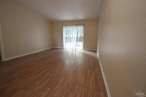 5881 Byrom St, Milton, FL 32570 photo 6