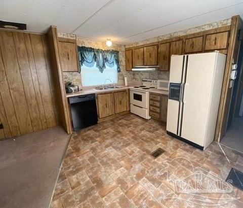 4767 Breezy Ln, Pace, FL 32571 photo 9