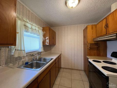 6438 Julia Dr, Milton, FL 32570 photo 9