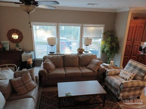 6906 Trammel Dr, Milton, FL 32570 photo 2