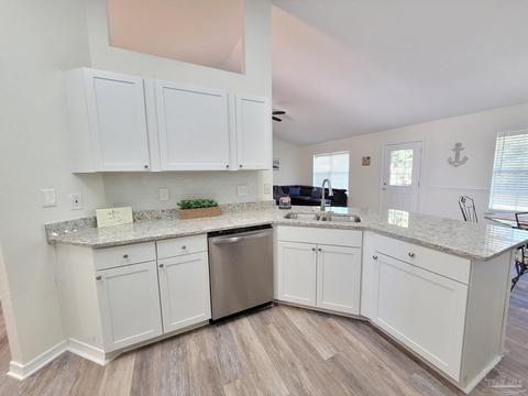 5974 Herlong Dr, Milton, FL 32570 photo 17
