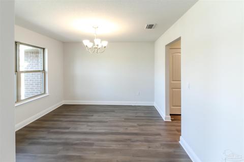 5658 Nevis St, Milton, FL 32570 photo 4