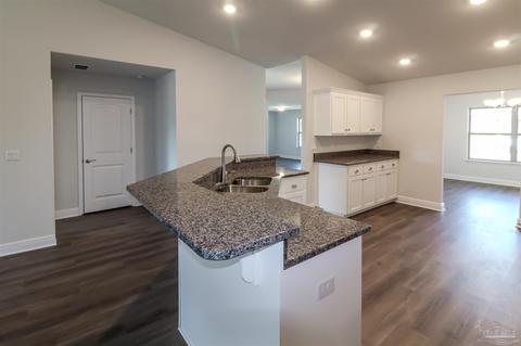 5658 Nevis St, Milton, FL 32570 photo 11