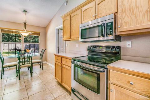5509 Tucker Cir, Pace, FL 32571 photo 7