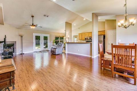 5509 Tucker Cir, Pace, FL 32571 photo 9