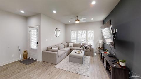 221 S D St, Pensacola, FL 32502