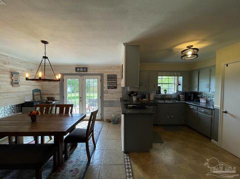 4133 Ironstone Dr, Pace, FL 32571 photo 8