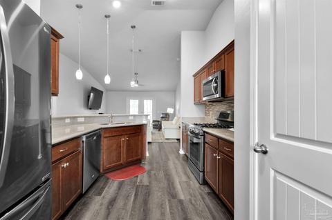 4723 Determination Ct, Milton, FL 32570 photo 7