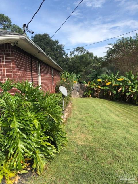 5060 Forest Creek Dr, Pace, FL 32571 photo 4