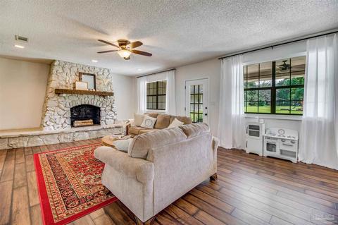 4855 Hyatt Ln, Pace, FL 32571 photo 15