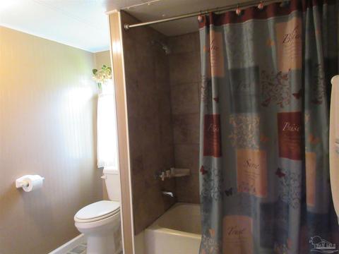 4621 Garllum Dr, Pace, FL 32571 photo 13