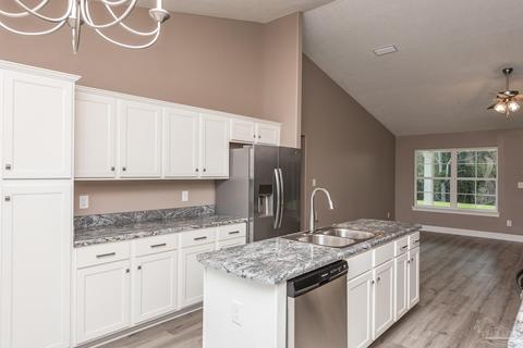 6829 Larriet, Milton, FL 32570 photo 5